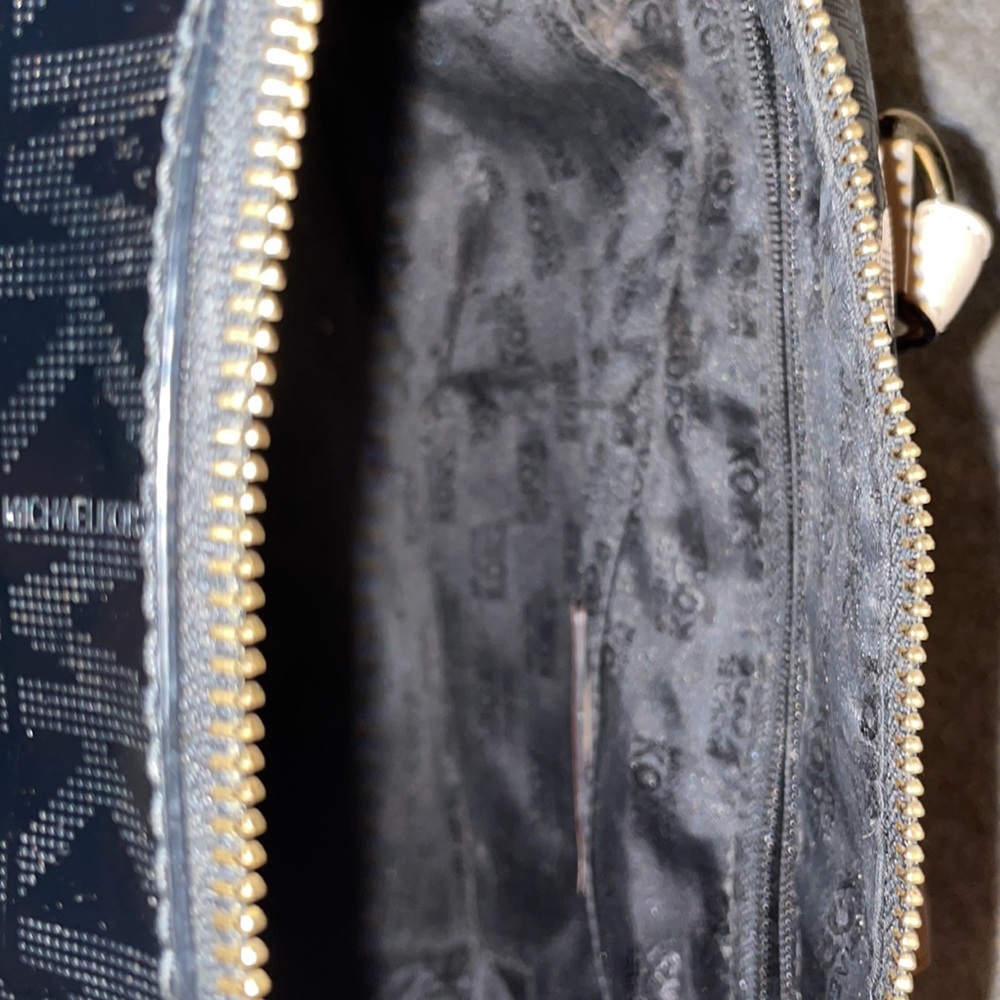 Michael Kors Black Patent Purse Tan Straps Gold Hardware - Picture 3 of 6